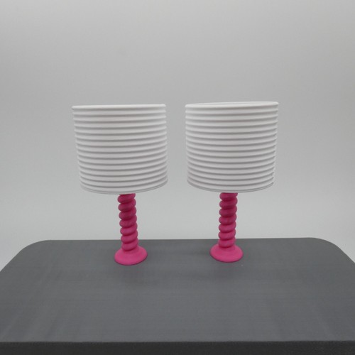 Set 2 lampade da tavolo scala 1/6 base rosa paralume bianco 1:6 decorazione Barbie diorama - Foto 4 di 14