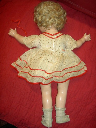 18" compo. signed IDEAL Shirley Temple doll, orig. wig, tagged dress, undies ETC - Picture 4 of 24