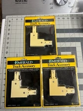 3-pack lot Emerald Track Lighting 90 Degree Connector Left or Right P2004W white