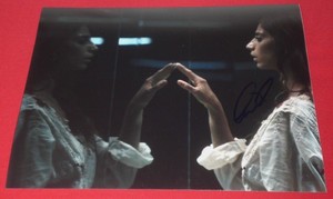 ANGELA-SARAFYAN-SIGNED-WESTWORLD-CLEMENTINE-STILL-8X10-PHOTO-AUTOGRAPH-COA-A