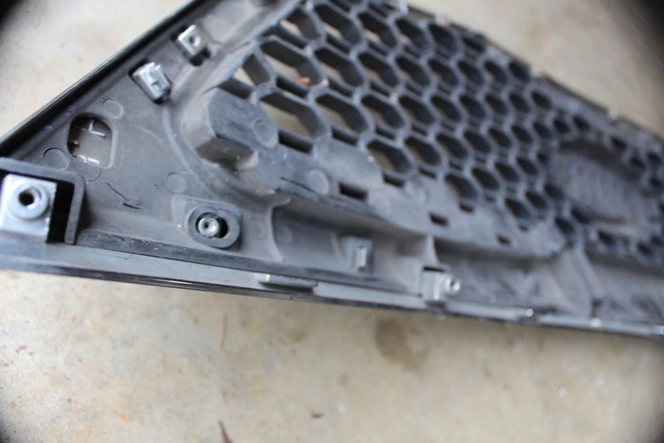 KIA SORENTO 2011 2012 2013 PARRILLA CROMADA OEM Foto 4 de 4