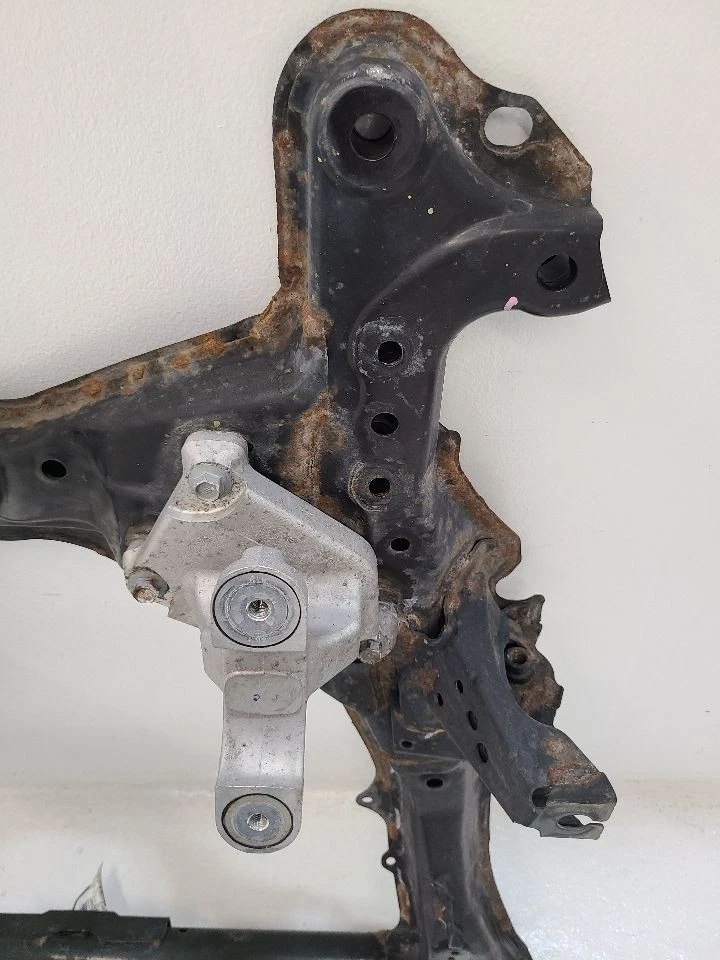 2010 - 2011 HONDA CR-V Crossmember/K-Frame Front - Image 3 of 4