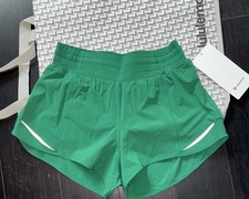 Lululemon HOTTY Hot Hr Shorts 2.5” In RACEWAY GREEN SZ 6 NWT