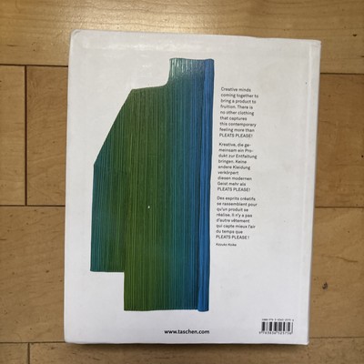 PLEATS PLEASE TASCHEN 575P 2012年 英日仏3ヶ国語 Pleats Please Issey Miyake by Midori Kitamura (2012
