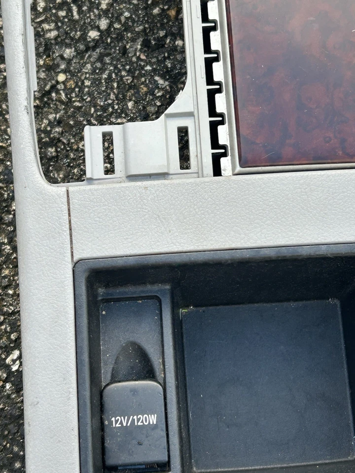 Toyota Camry 2009 OEM palanca de cambios moldura con portavasos 58805-06070 Foto 4 de 4