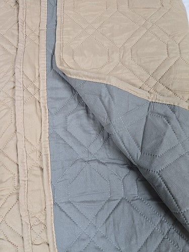 Ameritex Waterproof Dog Bed Cover Pet Blanket Reversible Beige / Gray - Picture 2 of 10