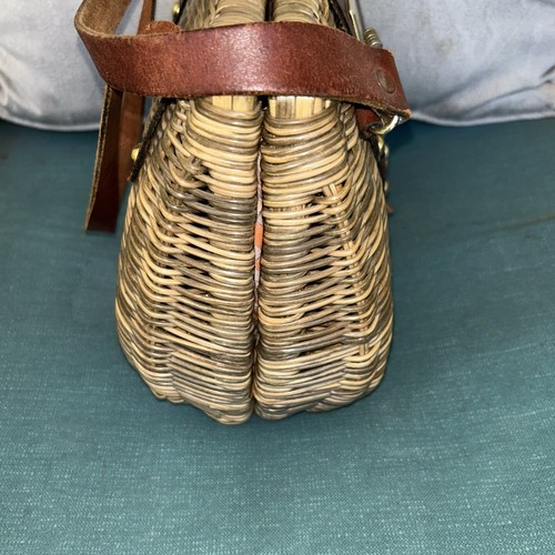 Vintage Korb Stroh Rattan Nieten Leder Griff Korb Fuß Handtasche Geldbörse - Bild 5 von 9