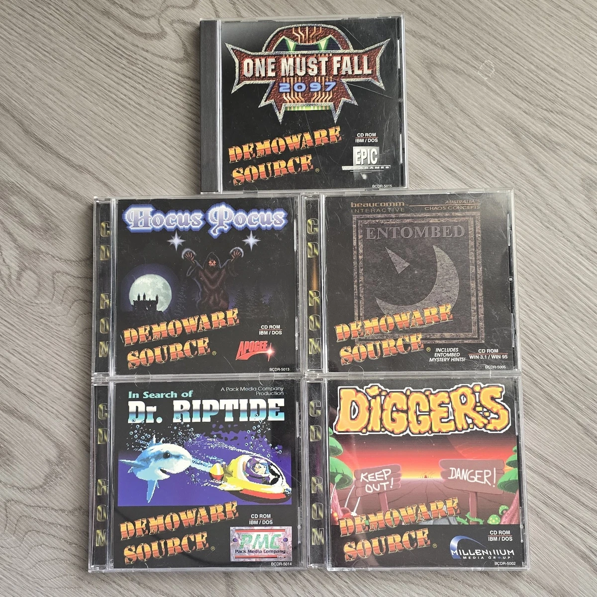 Descent Big Box PC (1994) - Jeu DOS Complet, Boîte Abîmée - Interplay