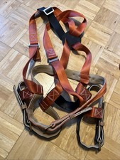 KLEIN TOOLS CLIMBING PROTECTIVE  SAFETY HARNESS 87075 LARGE FALL ARREST