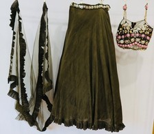 readymade lehenga choli for women green wirh pink detail and chain link straps
