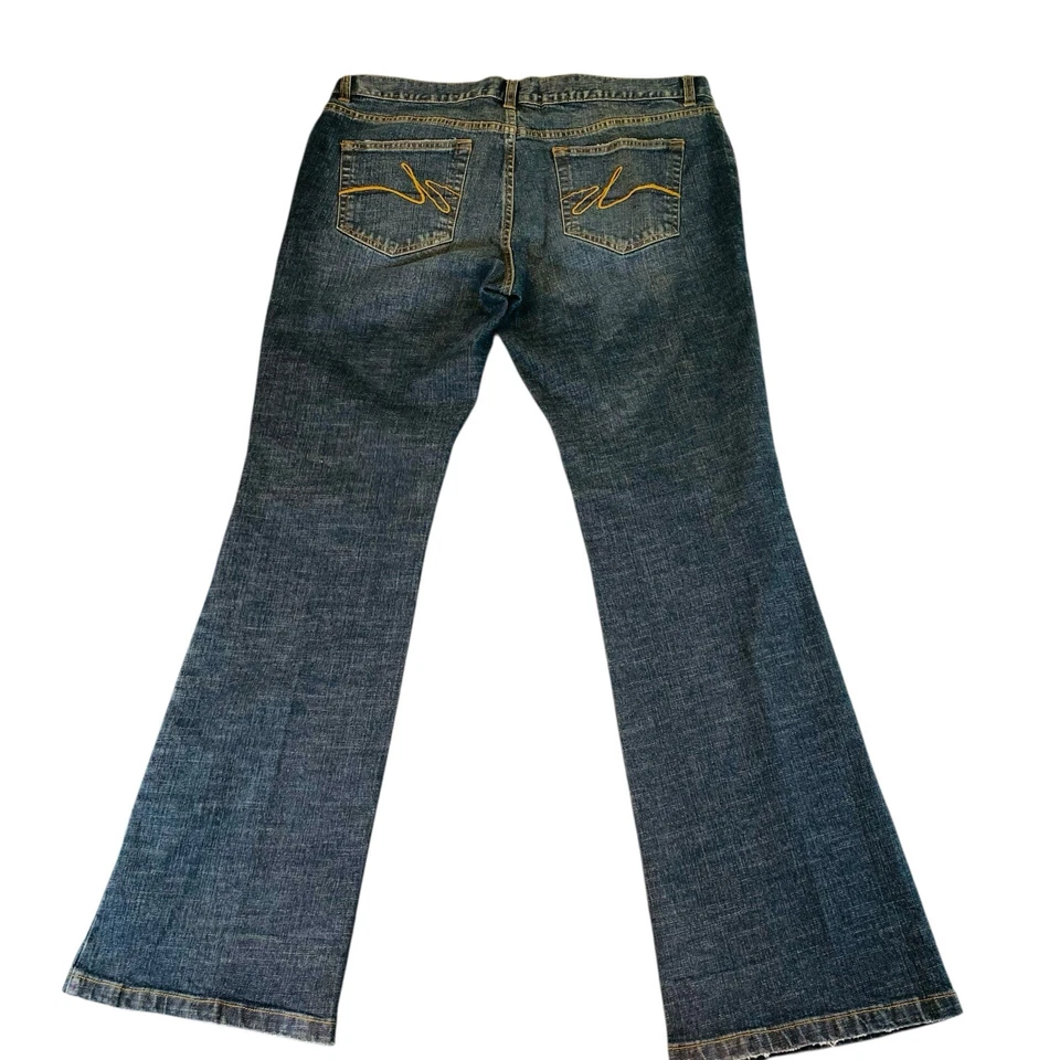 Vintage Daisy Fuentes Jeans Womens 14 Dark Wash Boot Cut Jeans Y2K 90s - Image 2 of 4