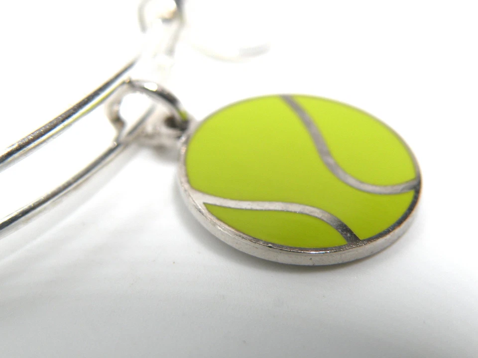 Brazalete Brazalete Brazalete con Dije en Tono Plateado para Pelota de Tenis Deportiva Firmado por Alex and Ani Foto 4 de 4