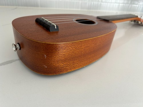 Fretless Ohana Mahogany soprano pineapple ukulele, model PK-10 - Picture 6 of 7