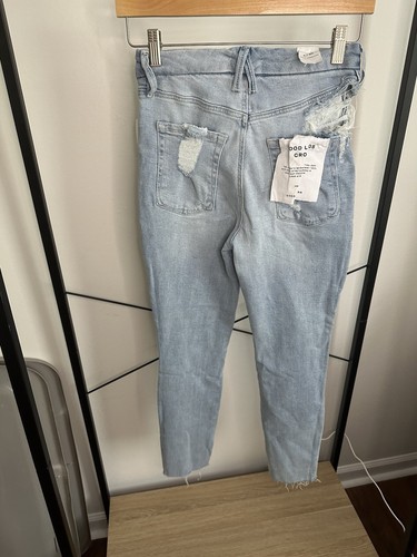 Good American Good Waist Crop Size 2/26 Light Wash Distressed Legs NWT $129 MSRP - Picture 2 of 5