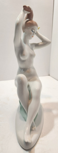 De Colección Aquincum Budapest Baño Belleza Porcelana Mujer Desnuda Cepillarse el Cabello Art Deco - Imagen 10 de 17
