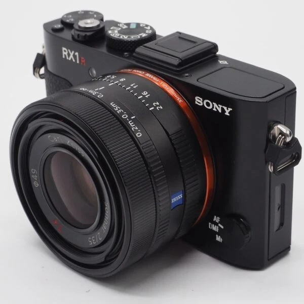 SONY Cyber-shot DSC-RX1R 24.3 MP Black Digital Camera MINT with box - Image 2 of 4