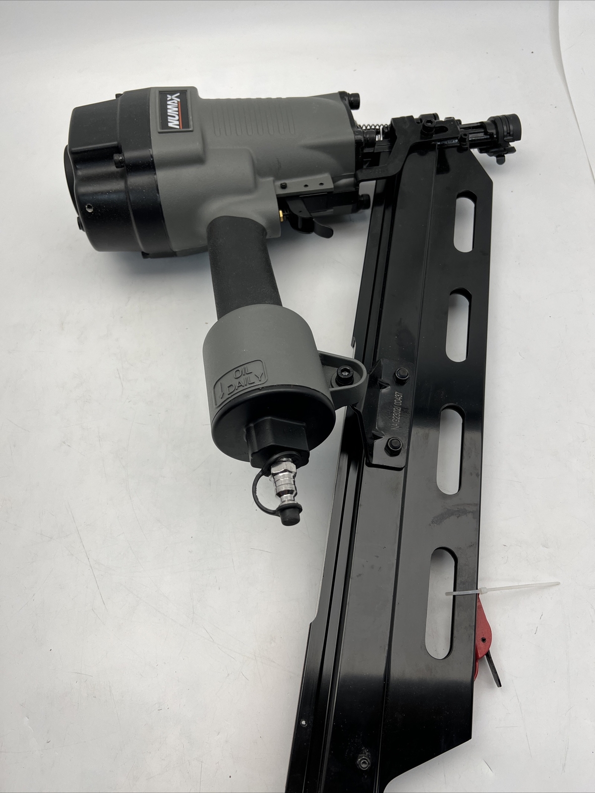 NuMax 21 Degree 31/2" Full Round Head Framing Nailer w/ Nails