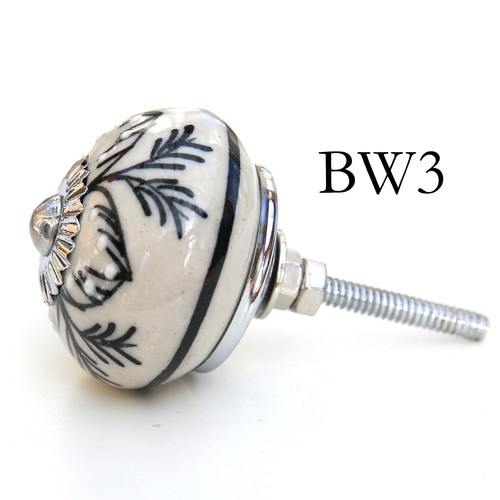 Shabby chic cupboard door knobs handles drawer pulls. Vintage ceramic knobs. - Picture 47 of 192