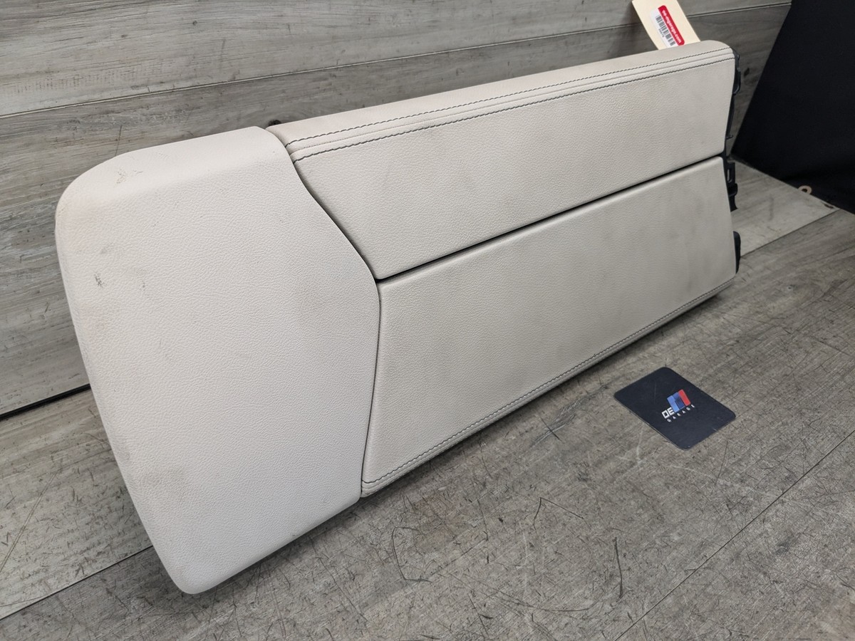 BMW F82M4 ひじ掛け純正品 BMW BMW純正 M Performance アルカンタ・センター・アームレスト