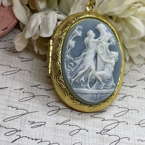 Gold  Locket Setting Blue Grecian Goddess Mythology Greek Roman Pedestal Cameo - Picture 4 of 11