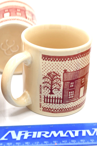 Set 4 tazze vintage CCCC Inghilterra ceramica rossa cabina casa recinzione ingranaggio design country - Foto 4 di 5