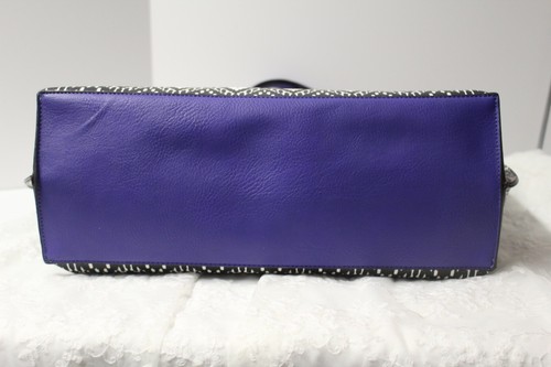 Echo New York reversible large tote bag Black and White NWT $118 Vegan Leather - Picture 3 of 7