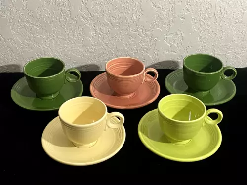 5 SETS VINTAGE GENUINE FIESTA TEA CUPS & SAUCERS - FIESTAWARE  Homer Laughlin