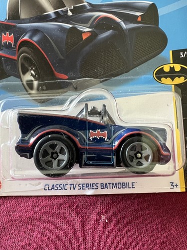 2022 Hot Wheels Classic TV Series Batmobile 78/250 Batman 3/5 Blue - Picture 2 of 3