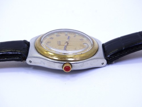 Vintage SWATCH AG 1993 Two Toned Pin Stripe ROMAN NUMERAL Quartz Watch - Picture 5 of 9
