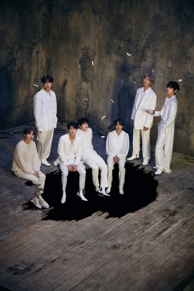 BTS [MAP Of THE SOUL:7] Album VER.01 CD+Photo Book+Lyric+Book+2