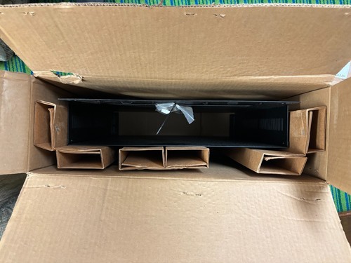 Two unit switch rack, new in open box, for Aruba or similar - Picture 5 of 5