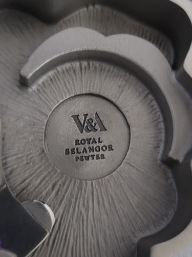 V&A Museum Inspired Royal Selangor Pewter 1885 William Morris Bottle Opener - Picture 6 of 11