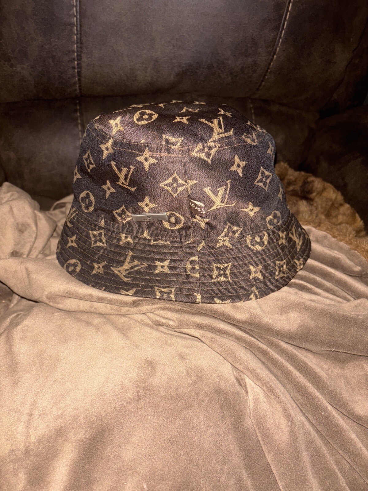 Picture 1 of 6