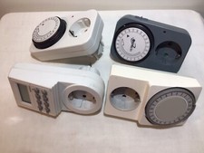 4 Zeitschaltuhren, 3x analog 1x digital Unitec, HeiTech, HWD-G27, 46401