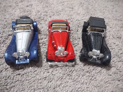 9 Welly Cars Pontiac GTOs, Dodge Viper, BMW Maßstab 1:43 Diecast Auto siehe Beschreibung - Bild 20 von 23