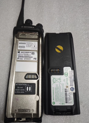 Motorola XTS5000 Model II - Picture 2 of 3