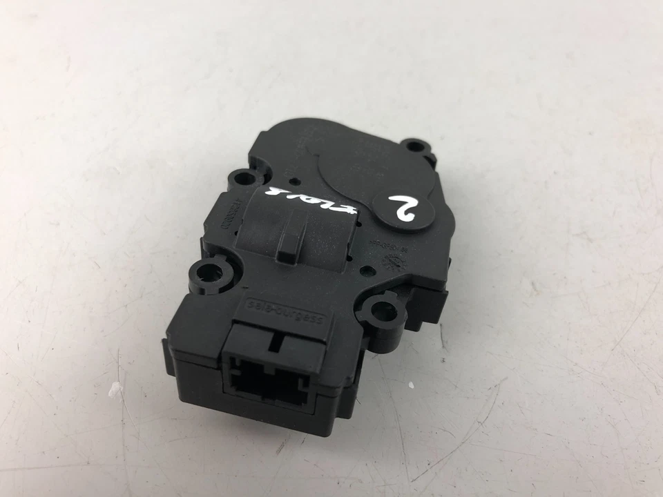 2022 Mini Countryman F60 Air Heater Flap Motor Actuator CZ113930-1710 EXB107 - Image 4 of 4