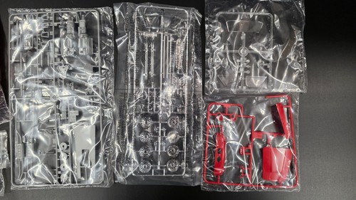 ACADEMIA FERRIS BUELLER'S DAY OFF FERRARI 250 GT CALIFORNIA SPYDER 1/24 *SIN INST* - Imagen 3 de 8