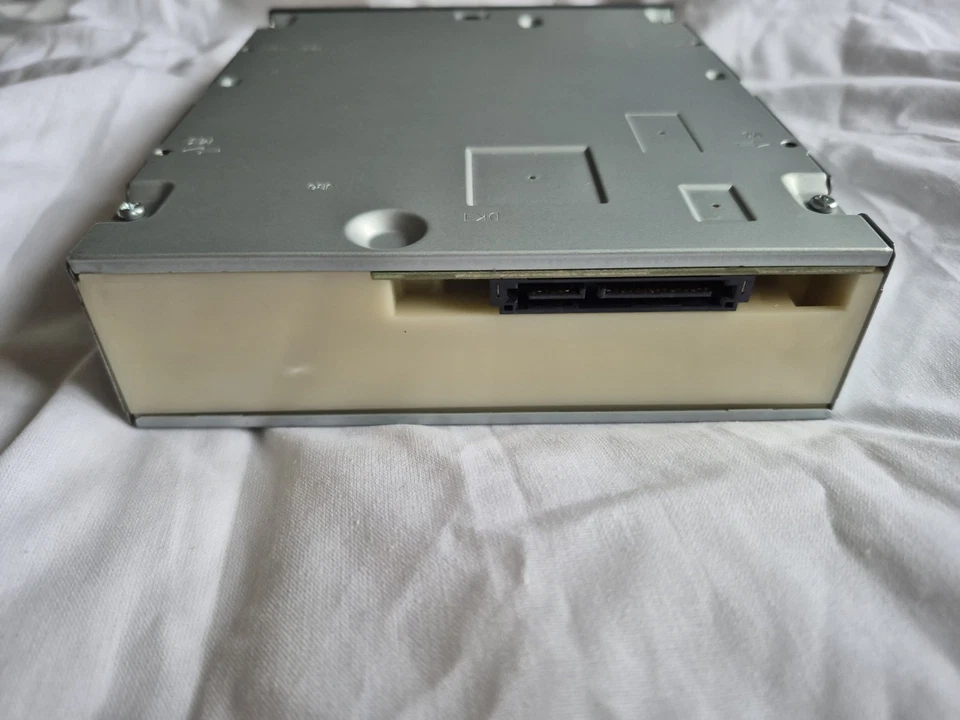 LG BH10LS38 Internal Blu-Ray Rewriter Reader Burner Optical Drive BD-RW DVD CD - Image 4 of 4