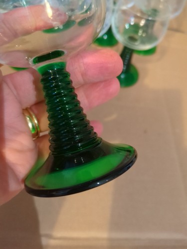 8 x Green Ribbed Stem Hock Wine Glasses with Grape Design on Glass FRANCE Lrm - Picture 7 of 12