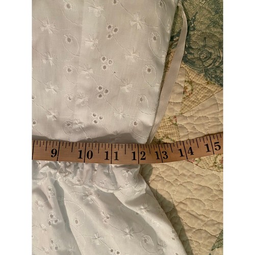 Vintage 1970’s Vicky Vaughn White Cotton Eyelet Ruffled Boho Retro Maxi Dress - Picture 13 of 18