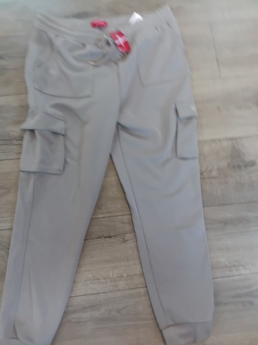 Guess Jogginghose Gr. XL Neu mit Etikett Beige - Bild 2 von 3