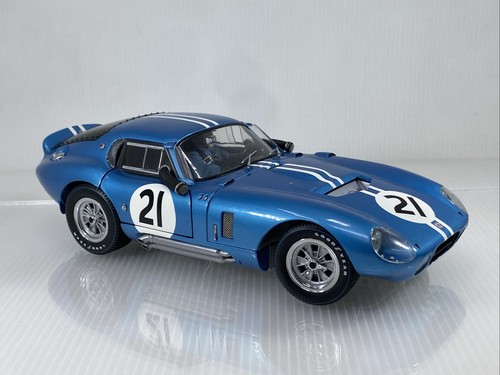 1/18 Exoto 1964 Carroll Shelby Cobra Daytona Tourist Trophy W Dan Gurney Figur - Bild 6 von 23