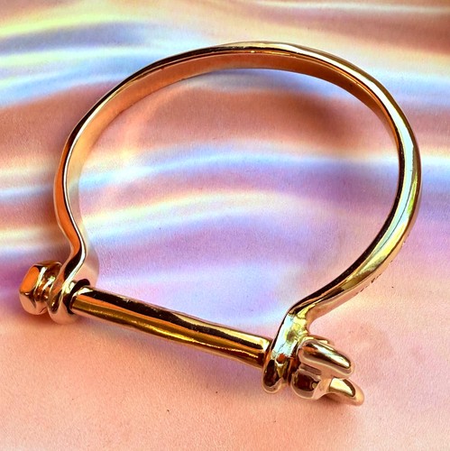 Uno de 50 Gold Bracelet Bangle NWT Authentic - Picture 11 of 14