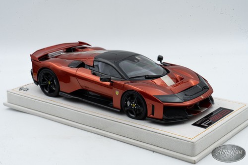 1/18 MR Collection Ferrari F80 Rake Mica Orange 🤝ALSO OPEN FOR TRADE🤝 - Picture 4 of 5