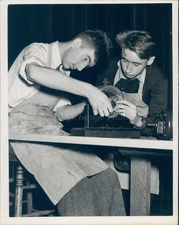 1940 Photo Calluwood Hi People Young Men Workers Table Apron Vintage Press