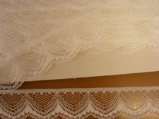 Flat Lace White - 10 metres  251 