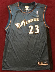 michael jordan jersey medium