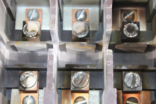 CUTLER HAMMER CONTACTOR C832KN9 200 AMP 600 VOLT 3-PHASE COIL: 120V **WARRANTY** - Picture 9 of 10