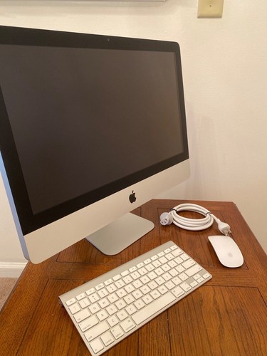 Apple iMac A1311 21.5 inch Desktop - MC508LL/A (July, 2010) - Picture 10 of 12